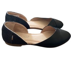 Tom’s black flats size 9